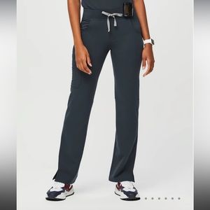 FIGS Kade Cargo Scrub Pants XL- Dark Harbor